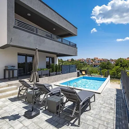 Belica Comfortable Holiday Vila *